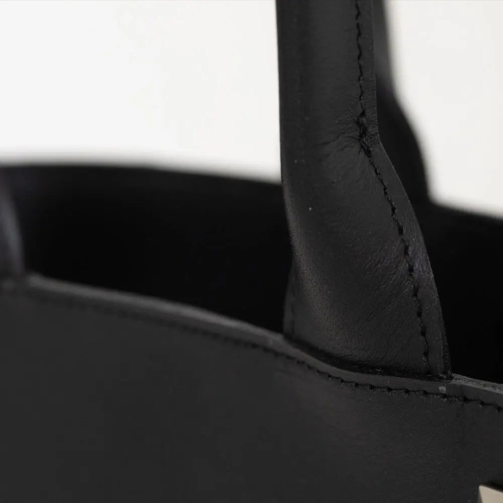 Pyramid Studs “WAY Square Tote【LB023-6】