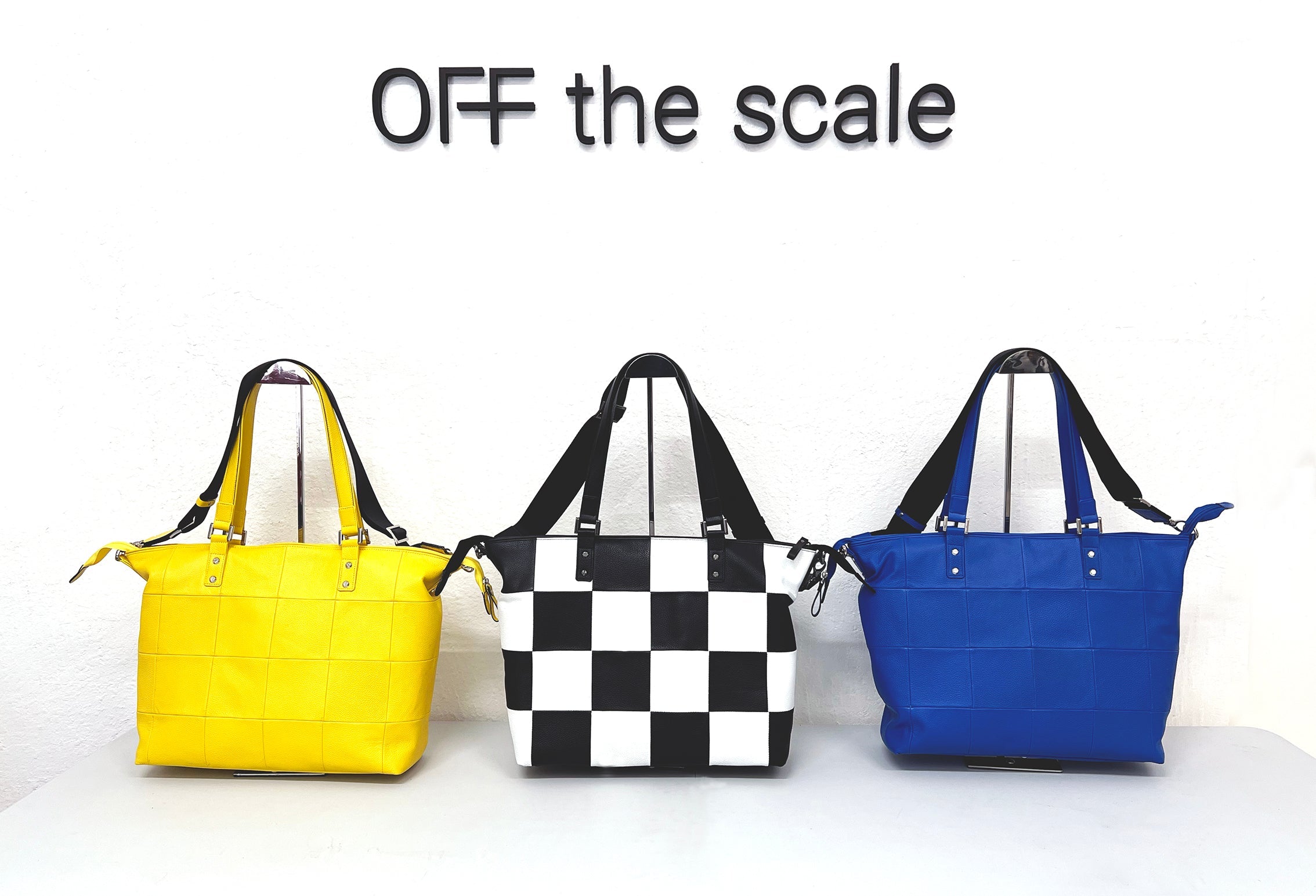 PIEGA LARGE モザイクトードバック